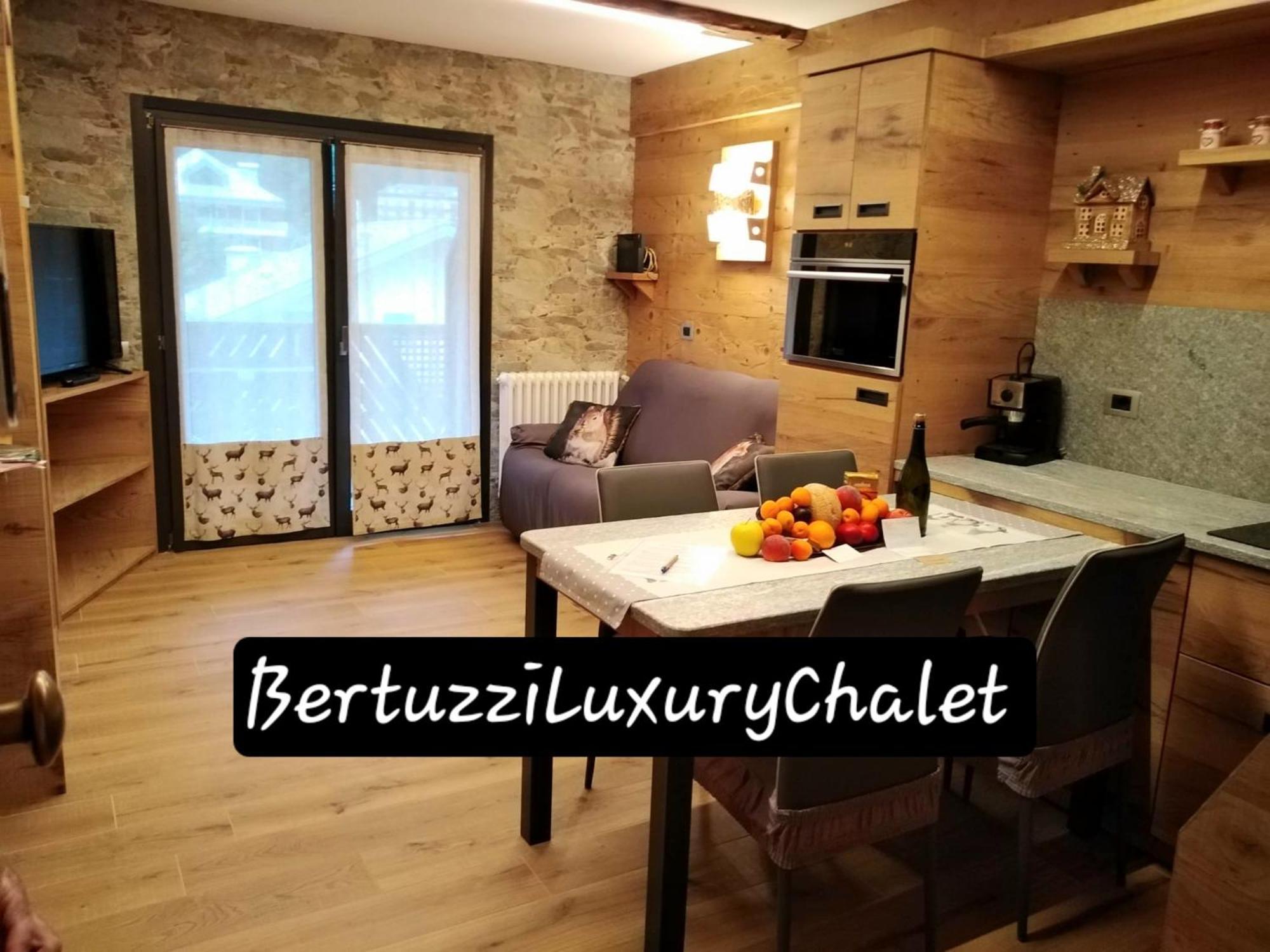 Bertuzzi Luxury Chalet 阿帕里卡 外观 照片